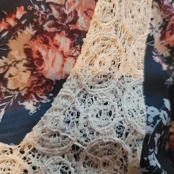 About A Girl Semi Sheer Boho Top Crocheted Lace Front and Hem Size Medium - Picture 3 of 5